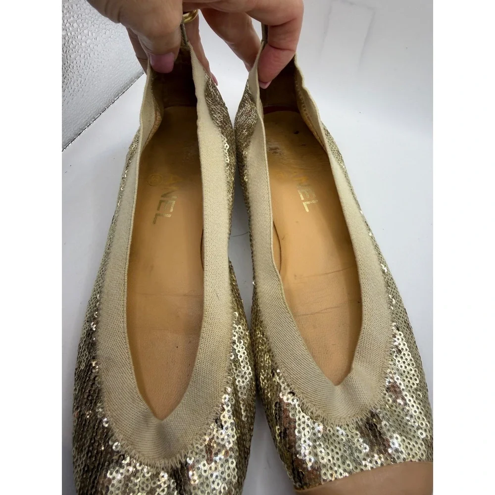 Chanel Gold Sequin Cap Toe Ballet Flats CC Logo Leather Trim Made in Italy 37.5